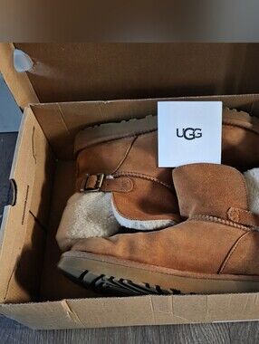 Ugg Women's Karel Boots
